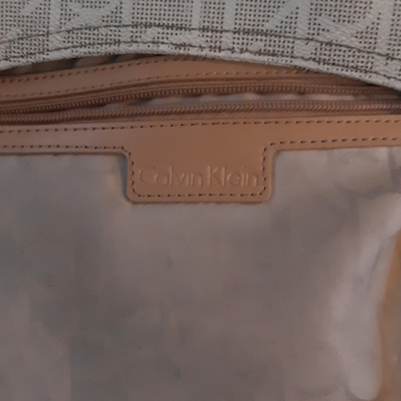 Calvin Klein bag - Picture 3 of 5